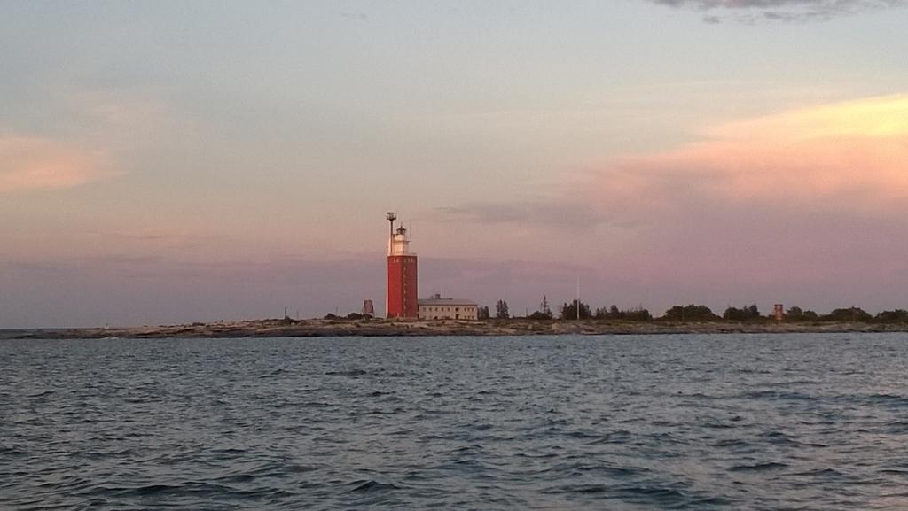 ホテル Kylmaepihlaja Lighthouse ラウマ エクステリア 写真